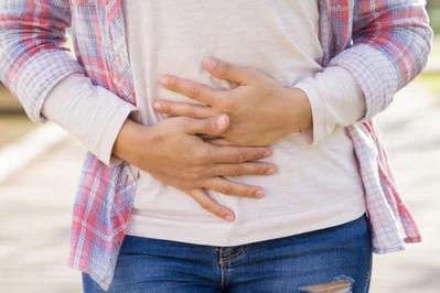 Problemy trawienne u kobiet – przyczyny i naturalne rozwiązania