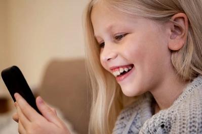 W jakim wieku pierwszy telefon dla dziecka?