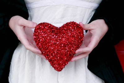 Walentynki: jak udekorować mieszkanie na dzień zakochanych ZDJĘCIA