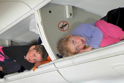 Lotnicze podróże z dziećmi
