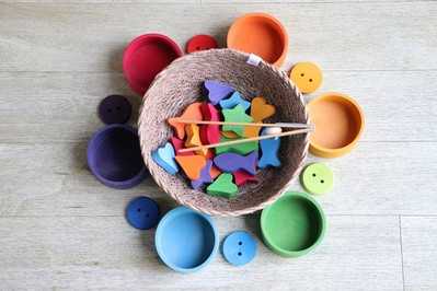 Zabawki drewniane: 7 powodów dla których dziecko powinno je mieć