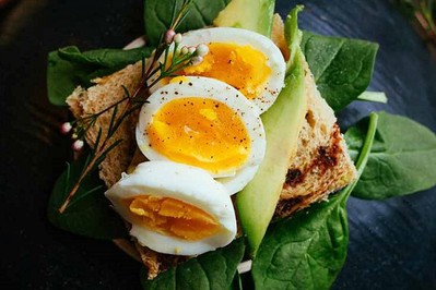 Jak się ustrzec salmonelli: potrawy z jaj. Mamo poznaj zasady higieny podczas przygotowywania posiłków