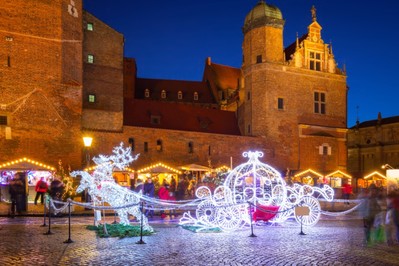 Apartamenty nad morzem – udaj się na jarmark bożonarodzeniowy w Gdańsku!