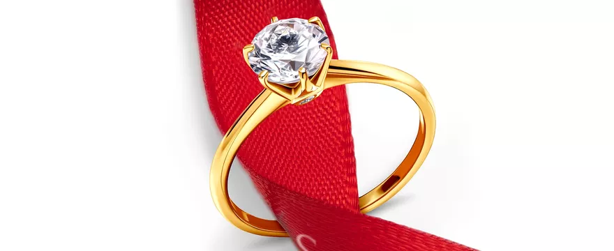 Planujesz zakup pierścionka zaręczynowego? Poznaj 5 praktycznych wskazówek