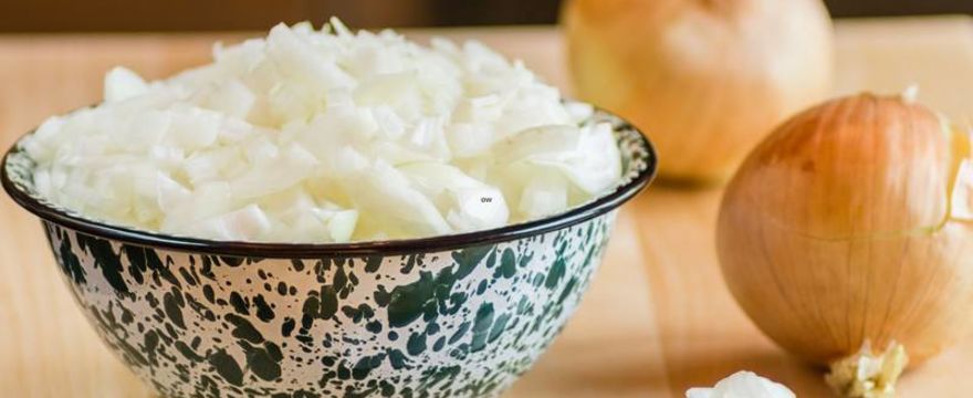 Syrop z cebuli na przeziębienie – jak działa?