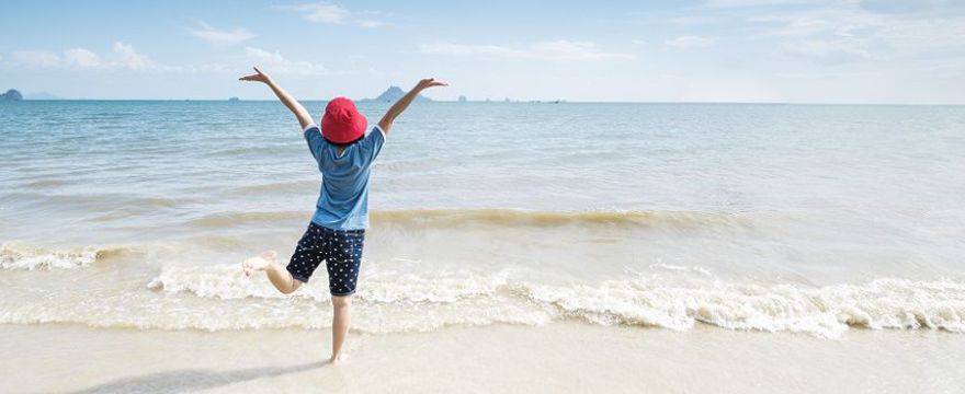 Bezpieczne wakacje: 20 zasad, które pozwolą cieszyć się przyjemnościami
