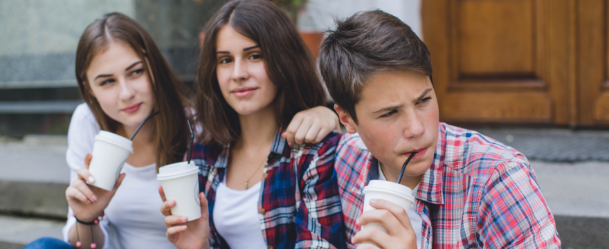 Zaburzenia odżywiania  - niebezpieczeństwo grożące nastolatkom